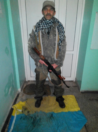 Помер терорист "ДНР", який топтав прапор України: опубліковано фото зрадника
