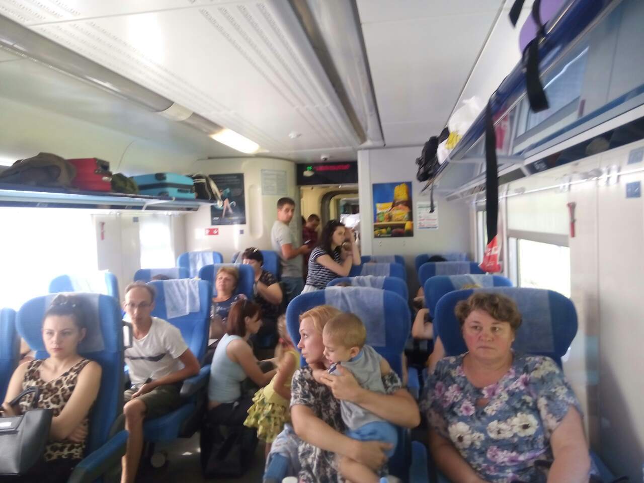 Просто хаос: новый конфуз с поездом "Укрзалізниці" возмутил пассажиров