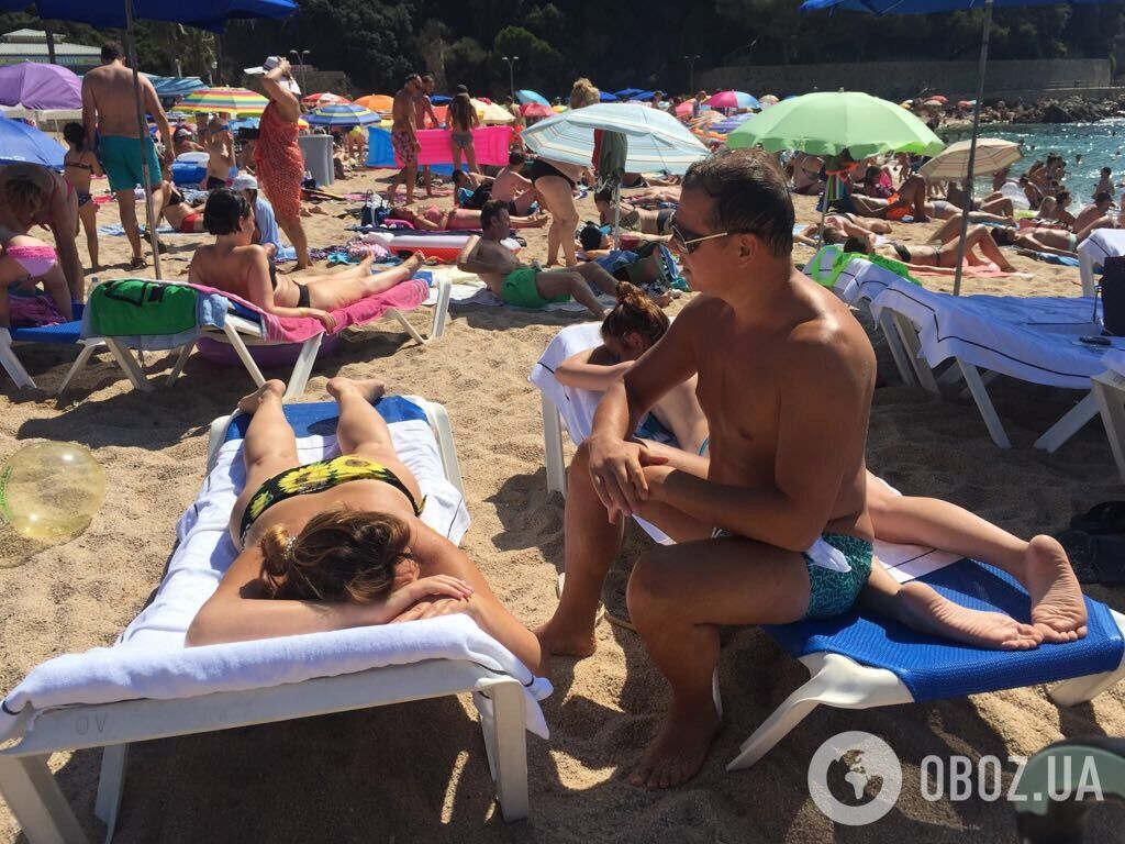 Ляшко с семьей заметили на пляже в Испании: появились фото отдыха 