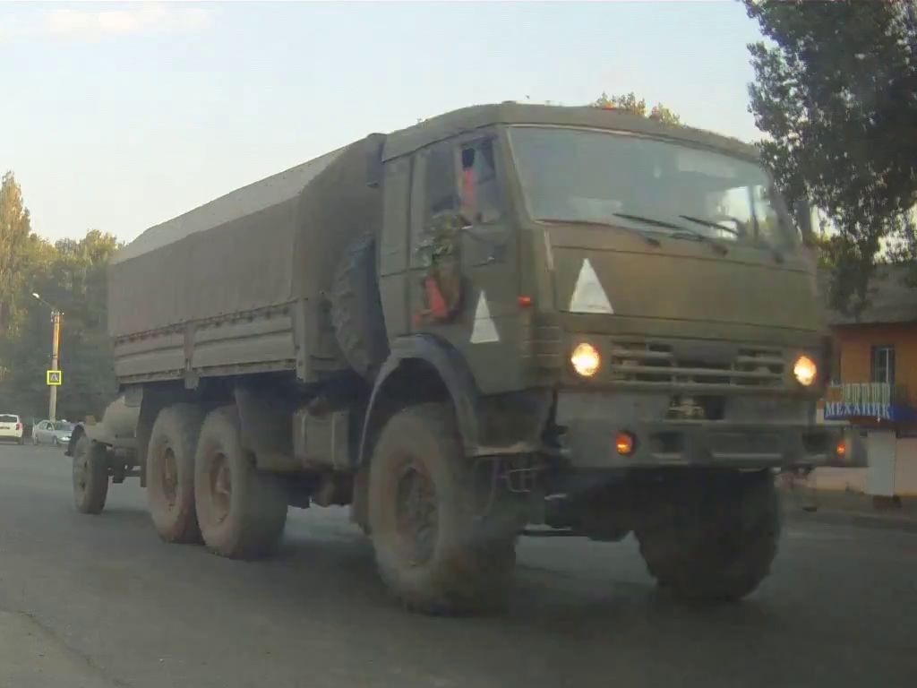 Колони БТР: опубліковані докази присутності російських військових на Донбасі