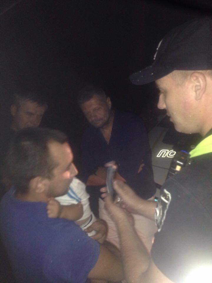 В Киеве пьяный водитель с ребенком устроил "догонялки" с полицией: появились фото