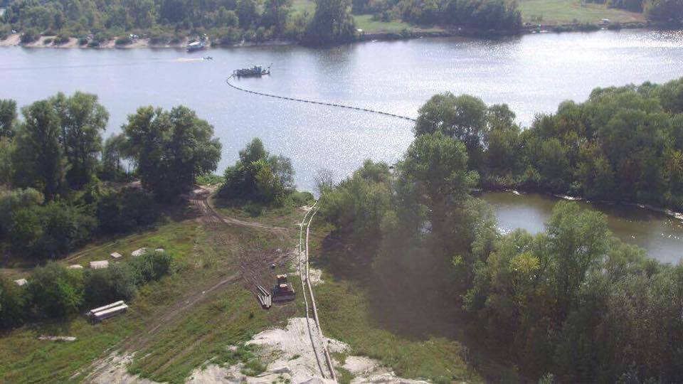 Під Києвом зафіксували нелегальний видобуток піску