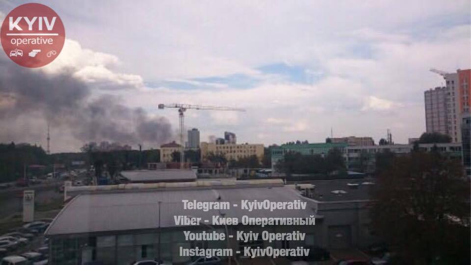 В Киеве вспыхнул серьезный пожар: опубликованы фото и видео