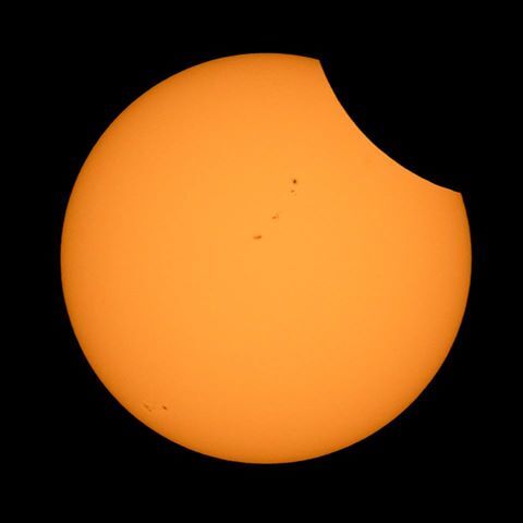 Сонячне затемнення: з'явилися перші фото