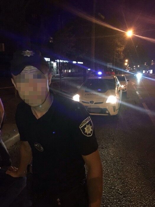 Запорожский патрульный вымогал 10 тысяч гривен у нарушителя