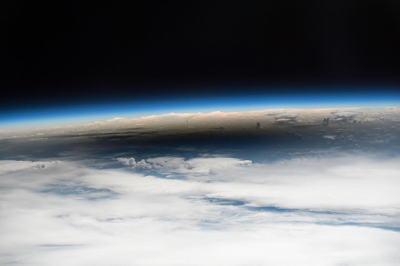 Солнечное затмение-2017: появились уникальные фото и видео из космоса