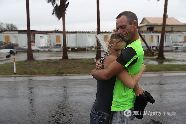 Ураган века бушует в США: появились шокирующие фото и видео