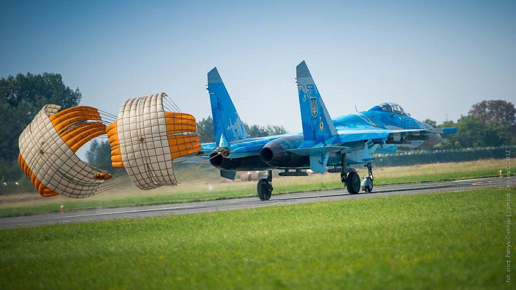 Показали вищий клас: українські льотчики "підірвали" авіашоу в Польщі