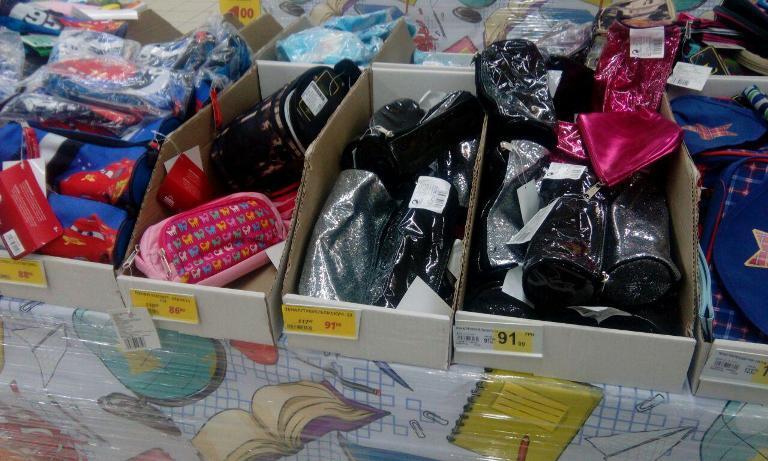 Родители, готовьте кошельки: сколько стоит собрать ребёнка в школу
