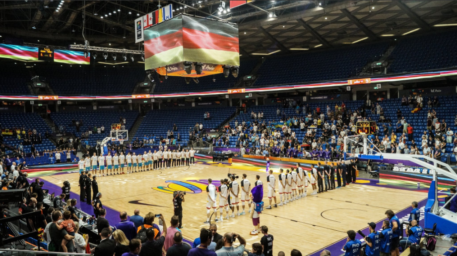 Збірна України дала бій Німеччині на старті Євробаскету-2017