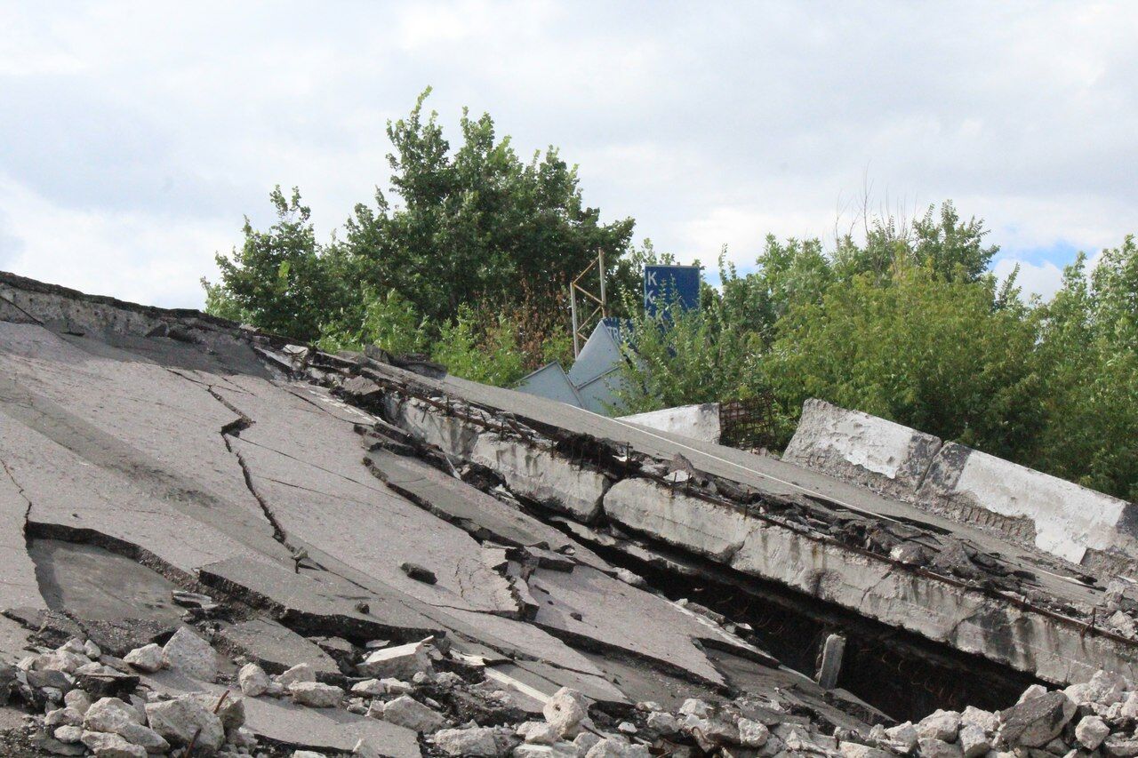 Остатки Путиловского моста в Донецке, 2017 год