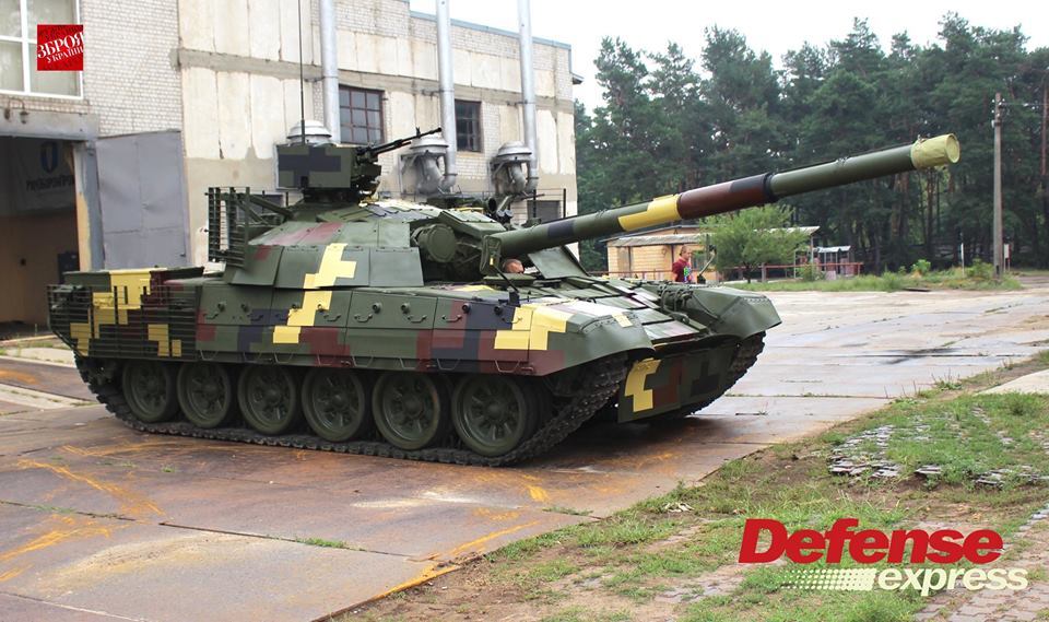 "Тюнинг впечатляет": в Киеве представили улучшенный танк Т-72