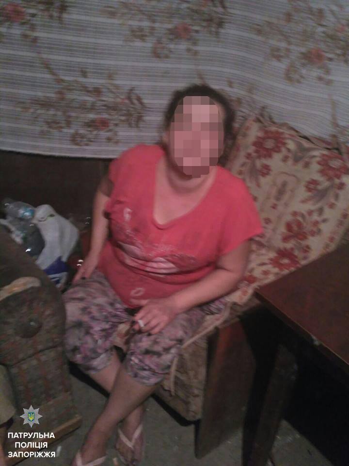 Пьяная за рулем: в Запорожье женщина на угнанном авто попала в ДТП и скрылась