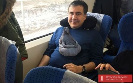 Как Саакашвили границу прорывал: сеть взорвали фотожабы на экс-президента Грузии