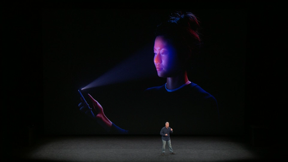 Apple презентувала "ювілейний" iPhone Х