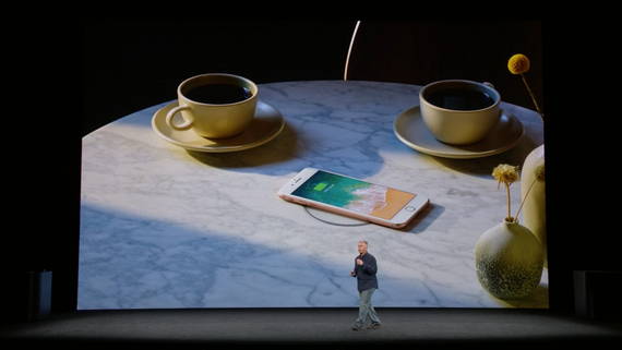Apple презентовала iPhone 8