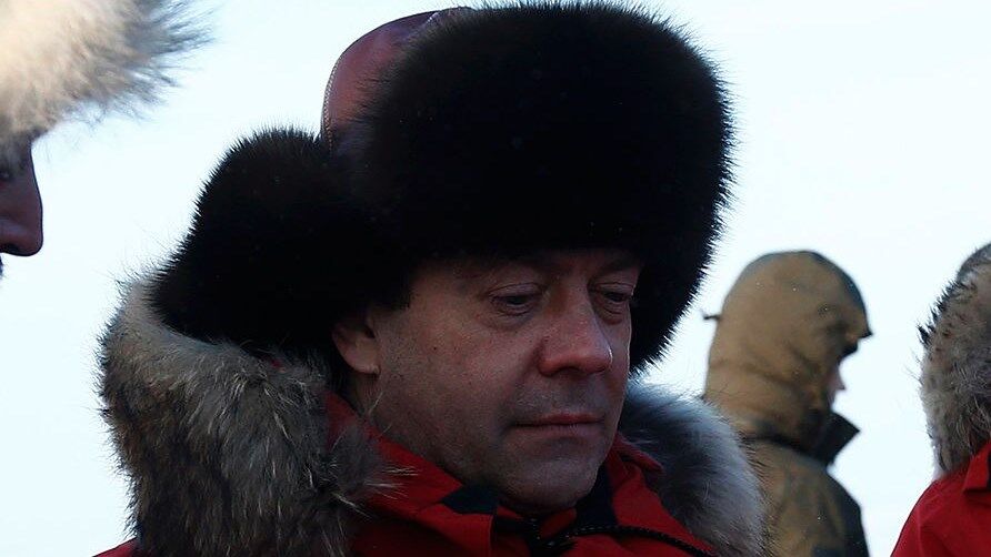 Медведєву - 52: зібрані курйозні фото і відео з російським прем'єром