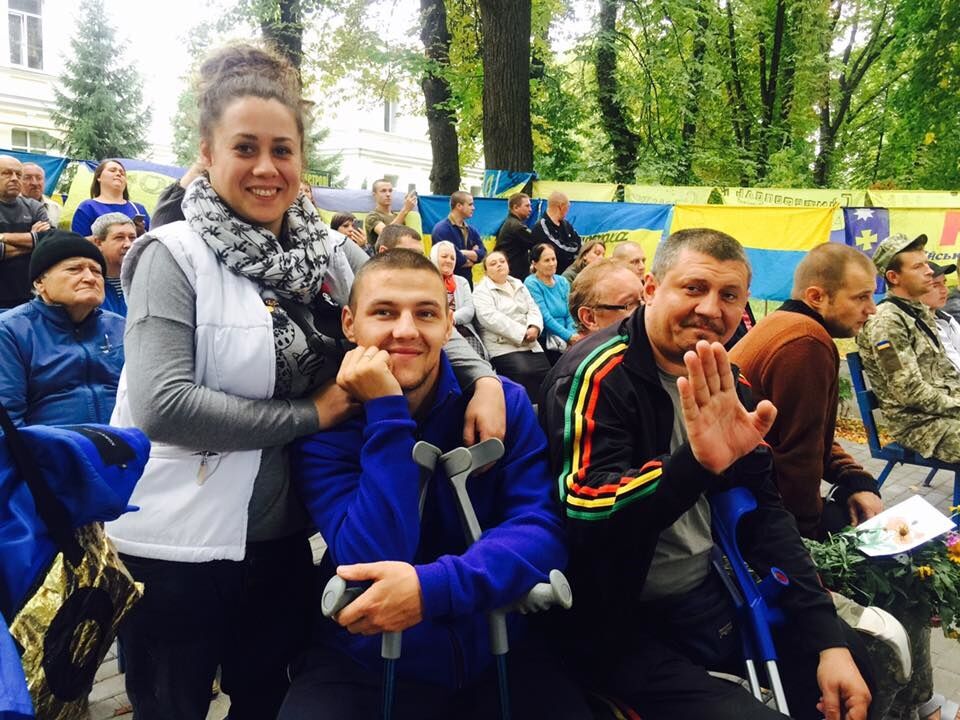 Требуется помощь! В Киев доставили тяжелораненых бойцов АТО