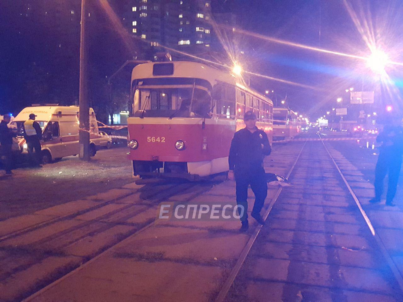 У Києві трамвай на смерть збив хлопчика