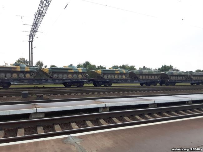 Россия начала вывод военной техники из Беларуси: опубликованы первые фото