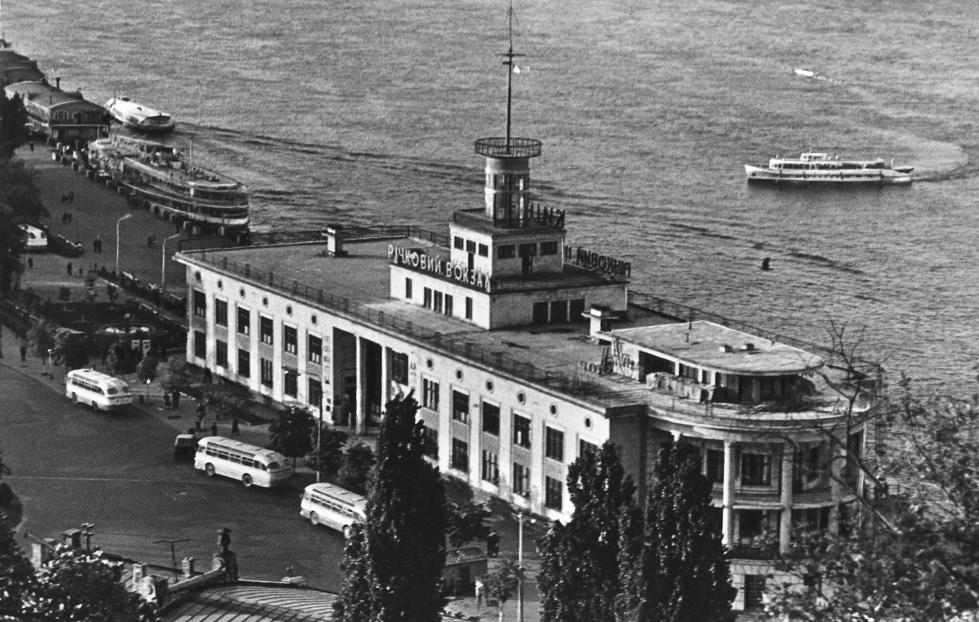 Київський річковий порт у 1960-х роках