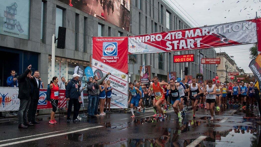 У Дніпрі пройшов масштабний марафон: з'явилися яскраві фото