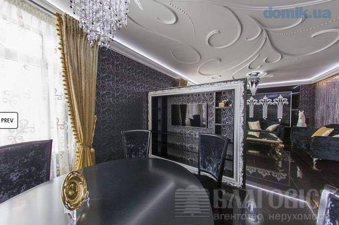 Кінь, трон і ванна з позолотою: в соцмережі висміяли квартиру в Києві за 13 млн грн