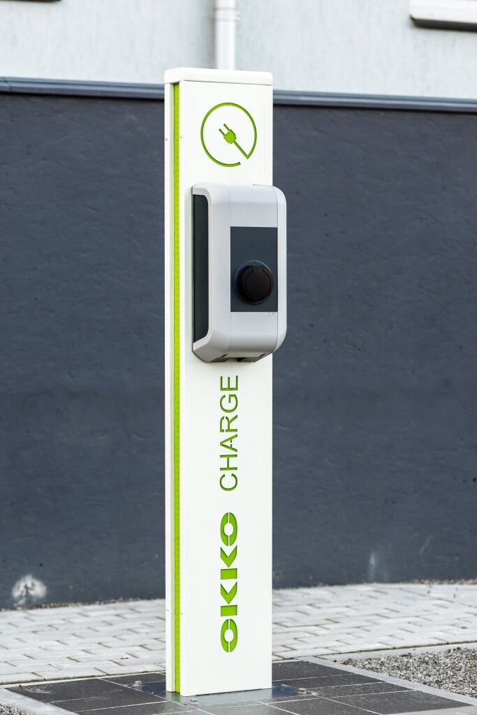 Сеть "ОККО" открыла в Черновцах самую современную заправку на Буковине