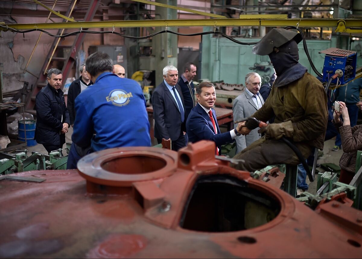 Олег Ляшко на заводе имени Малышева