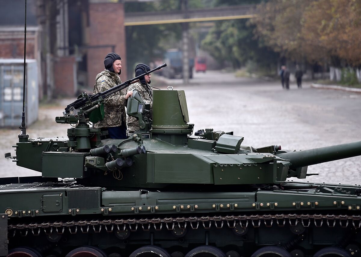 Олег Ляшко на заводе имени Малышева