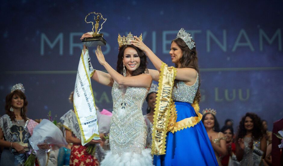 Украинка – самая красивая: стало известно имя победительницы "Миссис Вселенная-2017"