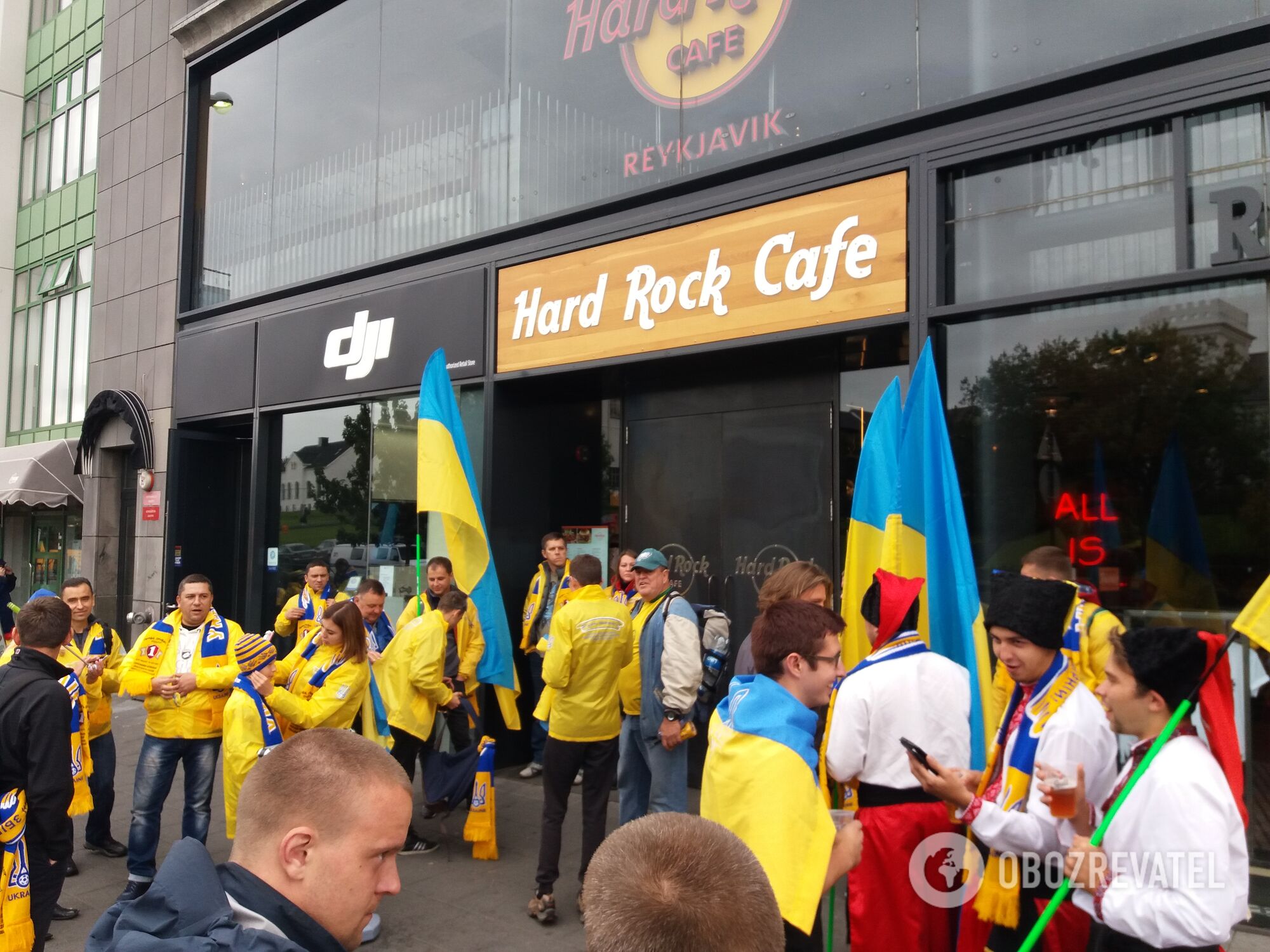 Ісландія - наша! Як вболівальники збірної України поставили на вуха Рейк'явік
