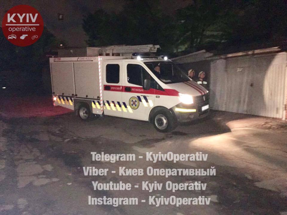 "Грохот был как от взрыва": появились фото и видео ЧП в центре Киева