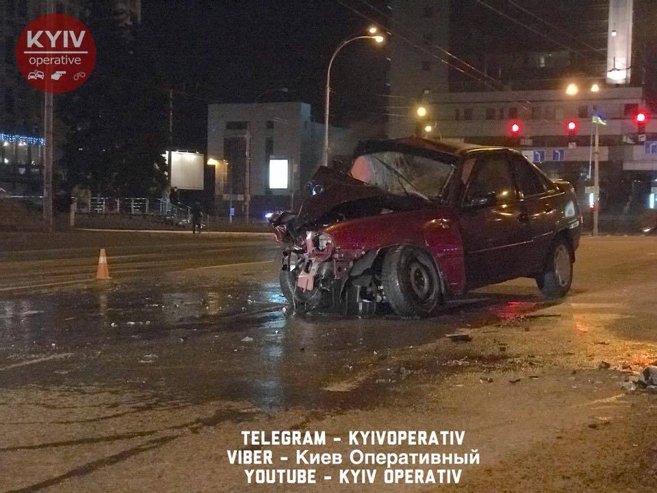 Подполковник Нацполиции попал в серьезное ДТП в Киеве - соцсети