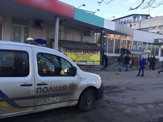 Чуть не украл $45 тысяч: полиция задержала мошенника в Киеве