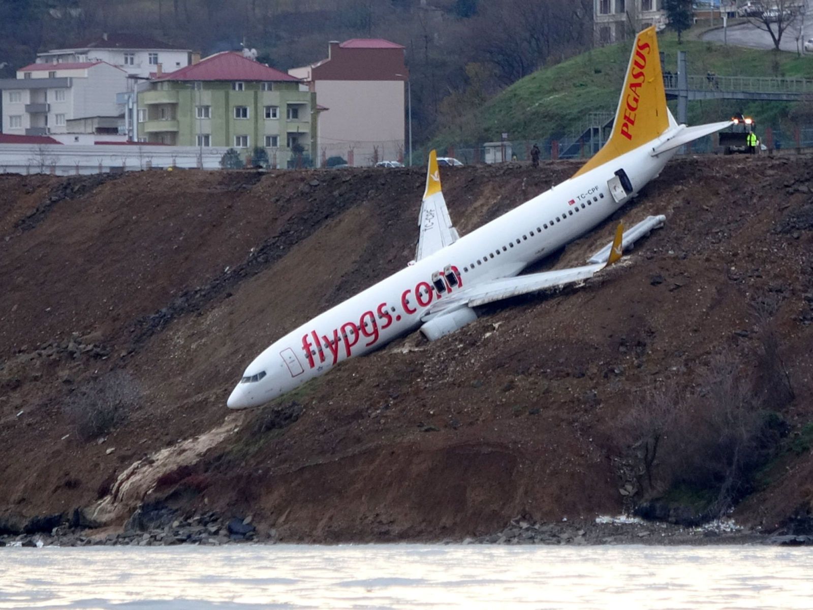 Застряг на краю обриву: у Туреччині сталася страшна НП із Boeing