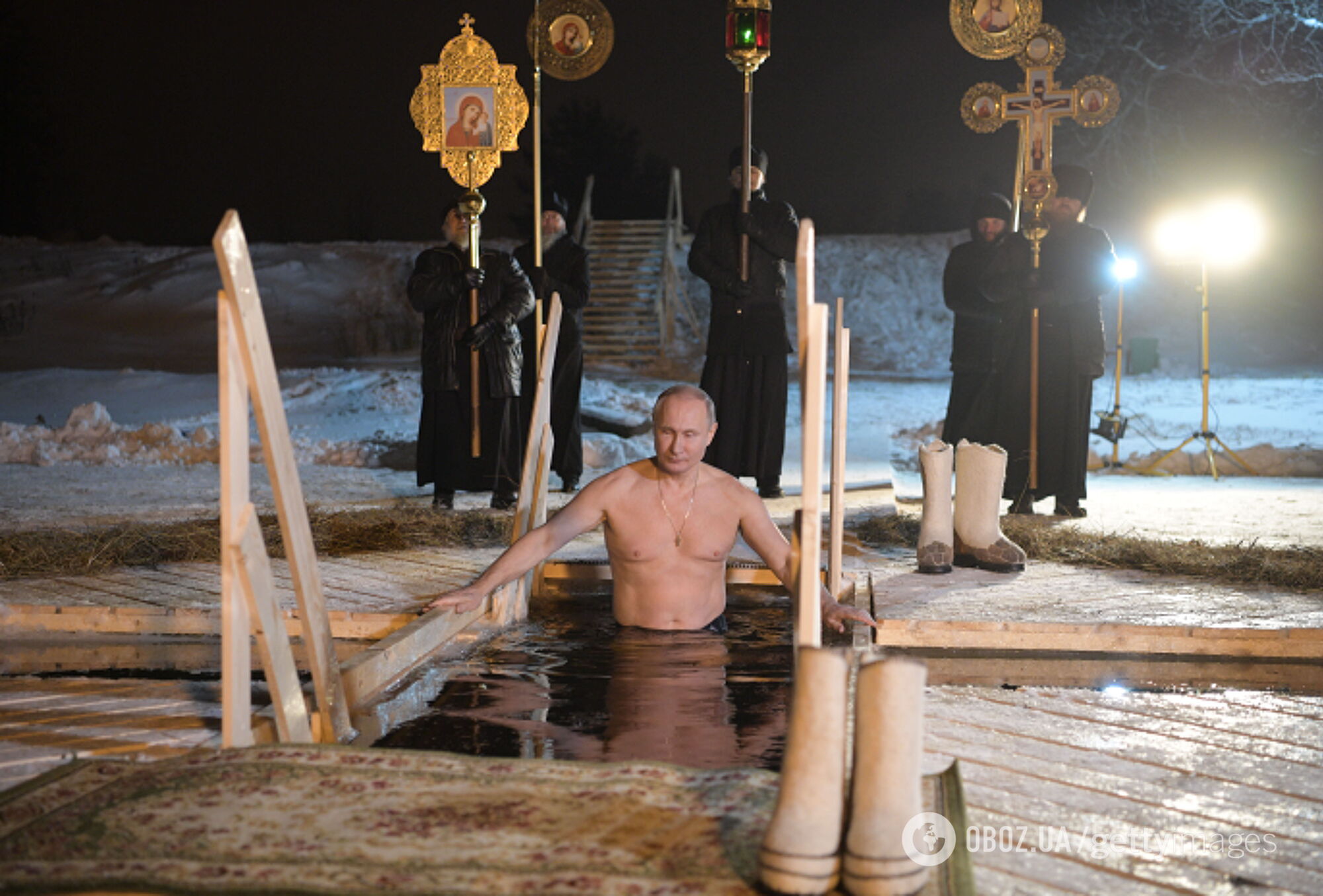 "Нове дно шукав": "старий" Путін розлютив росіян водохресними купаннями