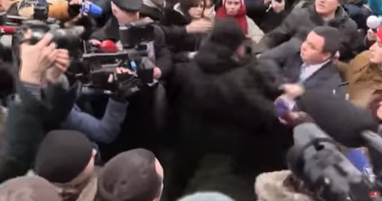 Смерть Ноздровської: з'явилося відео нападу активістів на Ценова