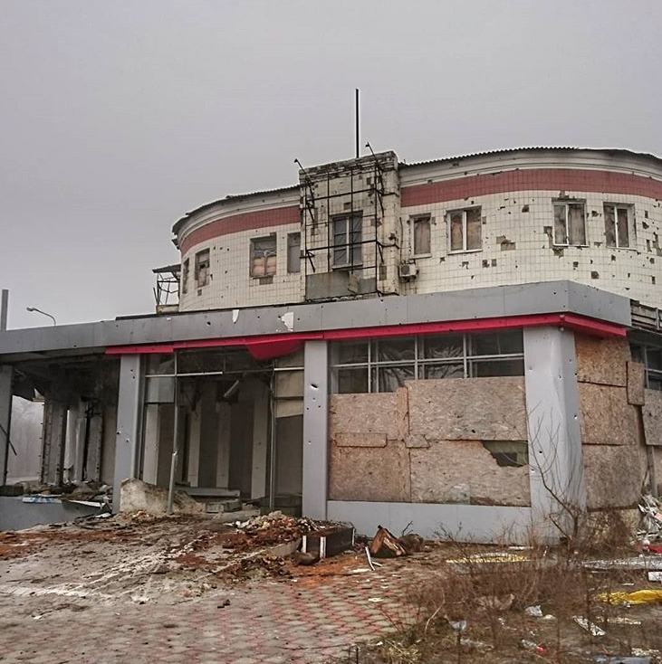 "Слава "ДНР": сеть шокировали снимки разрушенного Донецка