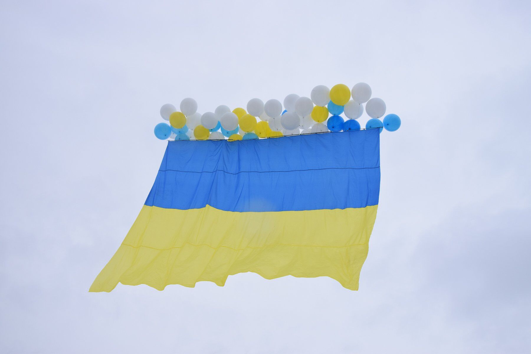 Українські патріоти на Луганщині зважилися на зухвалий вчинок: потужні фото
