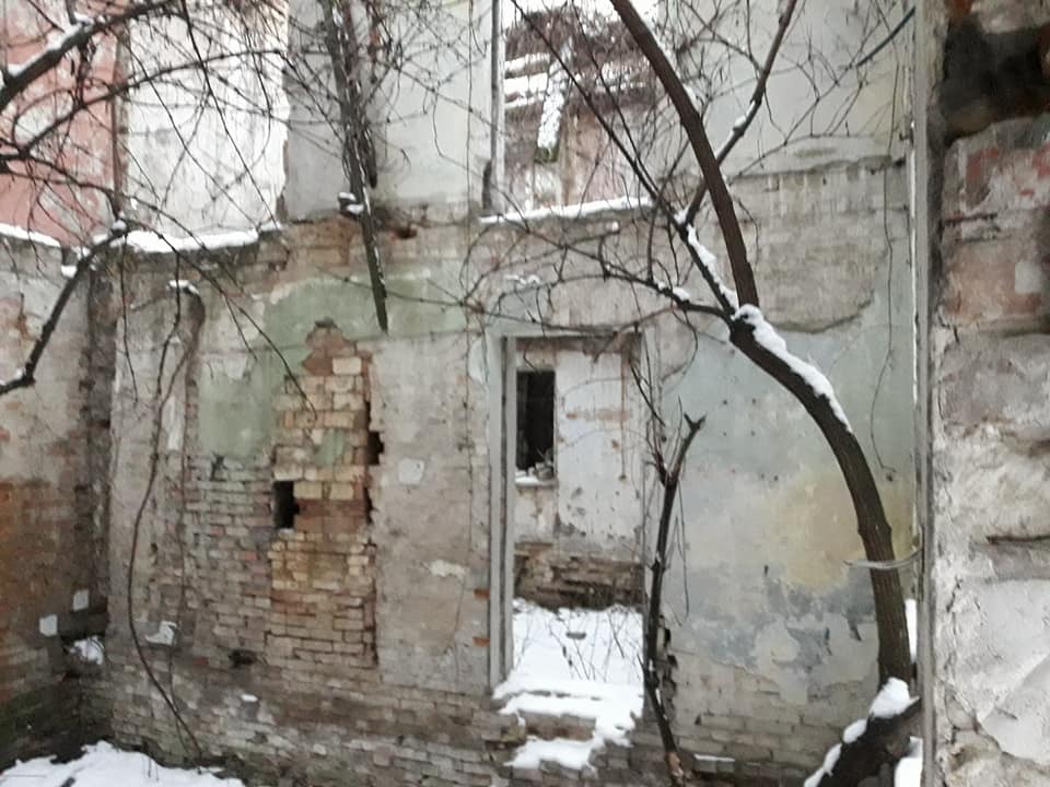  В Киеве сгорел уникальный памятник архитектуры: появились фото