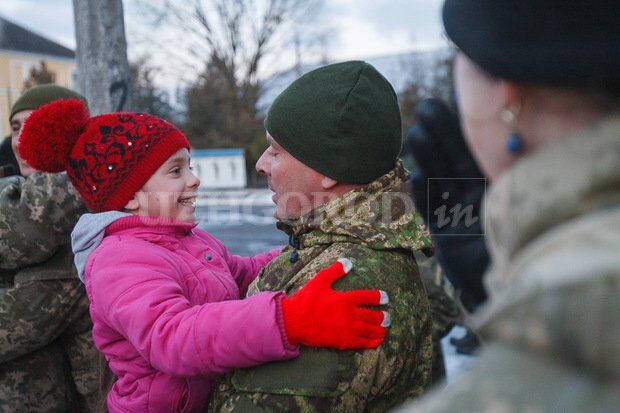 Бригада ВСУ залишила Донбас: опубліковані зворушливі фото повернення