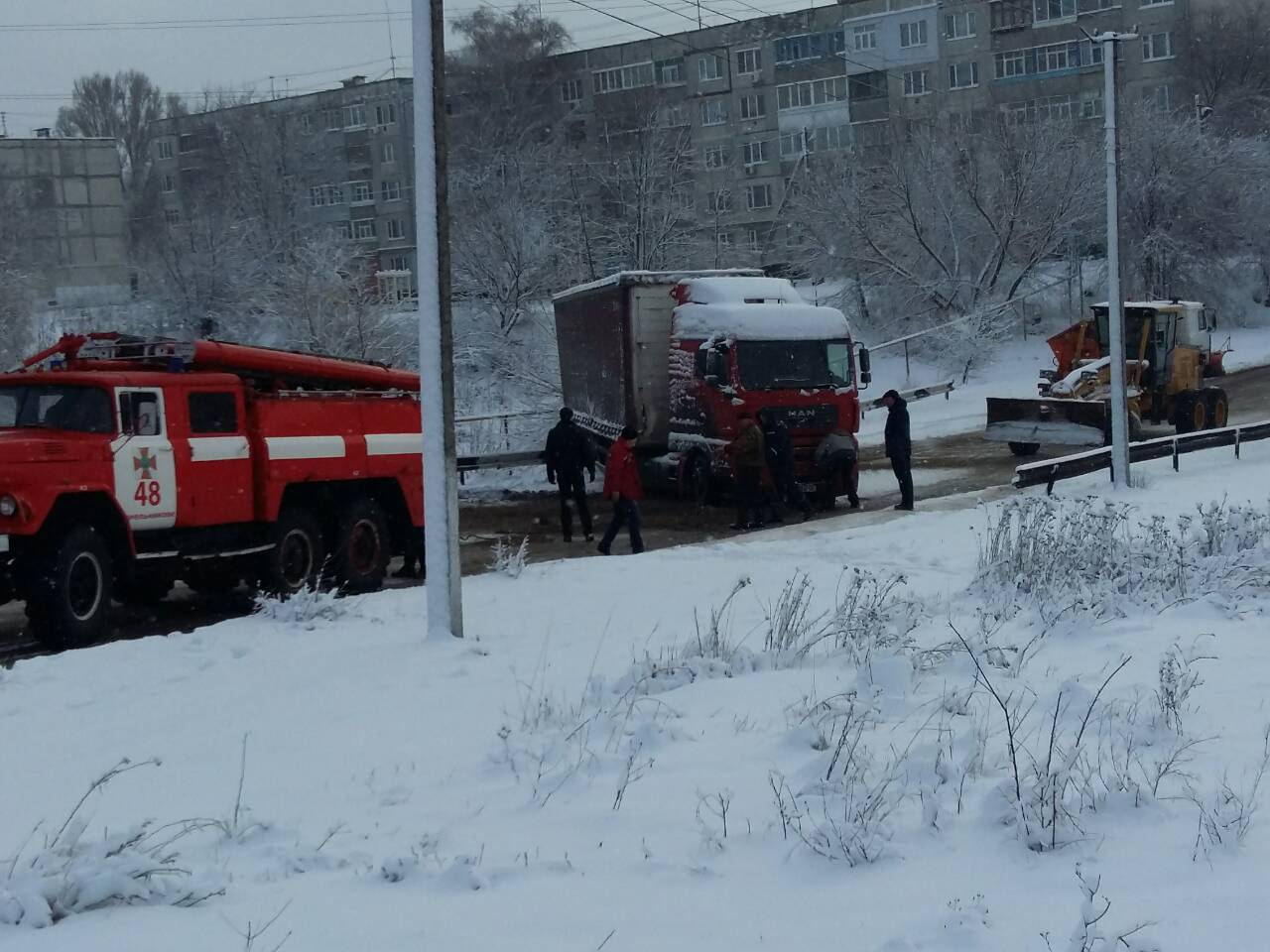 Знеструмлені, ще й застрягли: стали відомі наслідки негоди в Україні