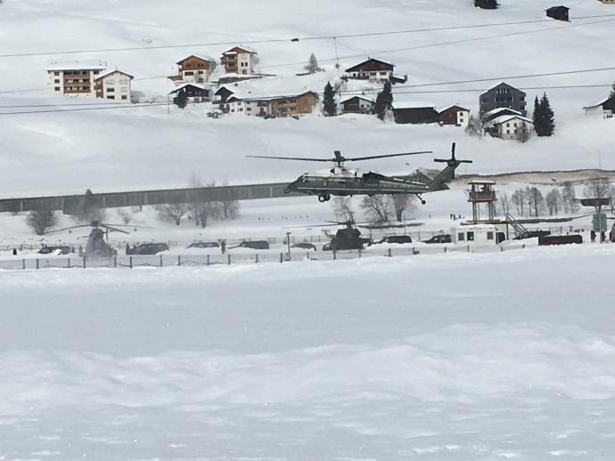 Кортеж гелікоптерів у Давос: Трамп "наробив шелесту" в Швейцарії