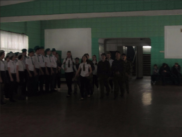 В сети рассказали, как оккупанты "воспитывают" школьников в Луганске