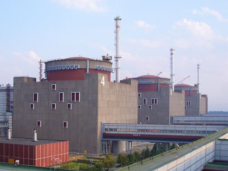 Запорожскую АЭС будут "заправлять" американским ядерным топливом еще 8 лет
