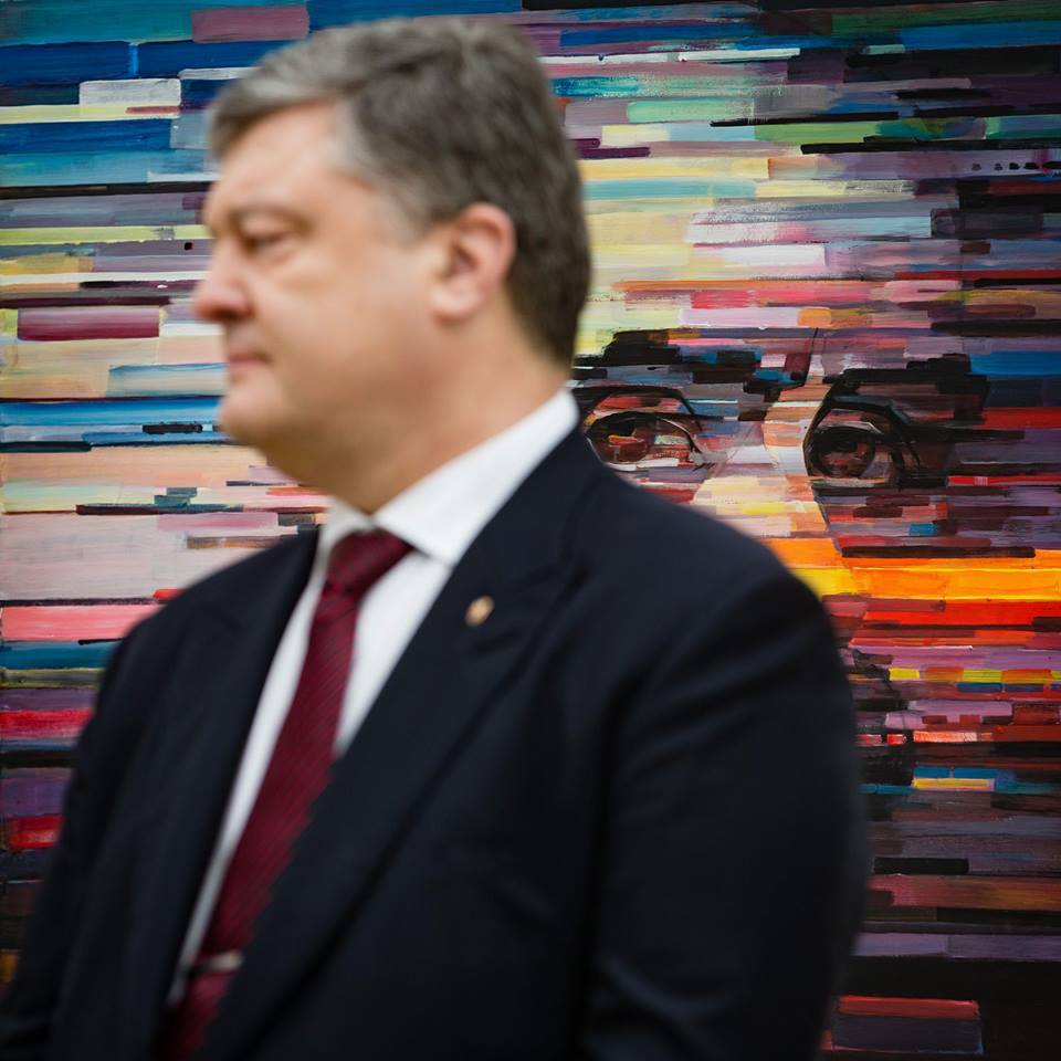 Порошенко показал свой 2017 год в фотографиях