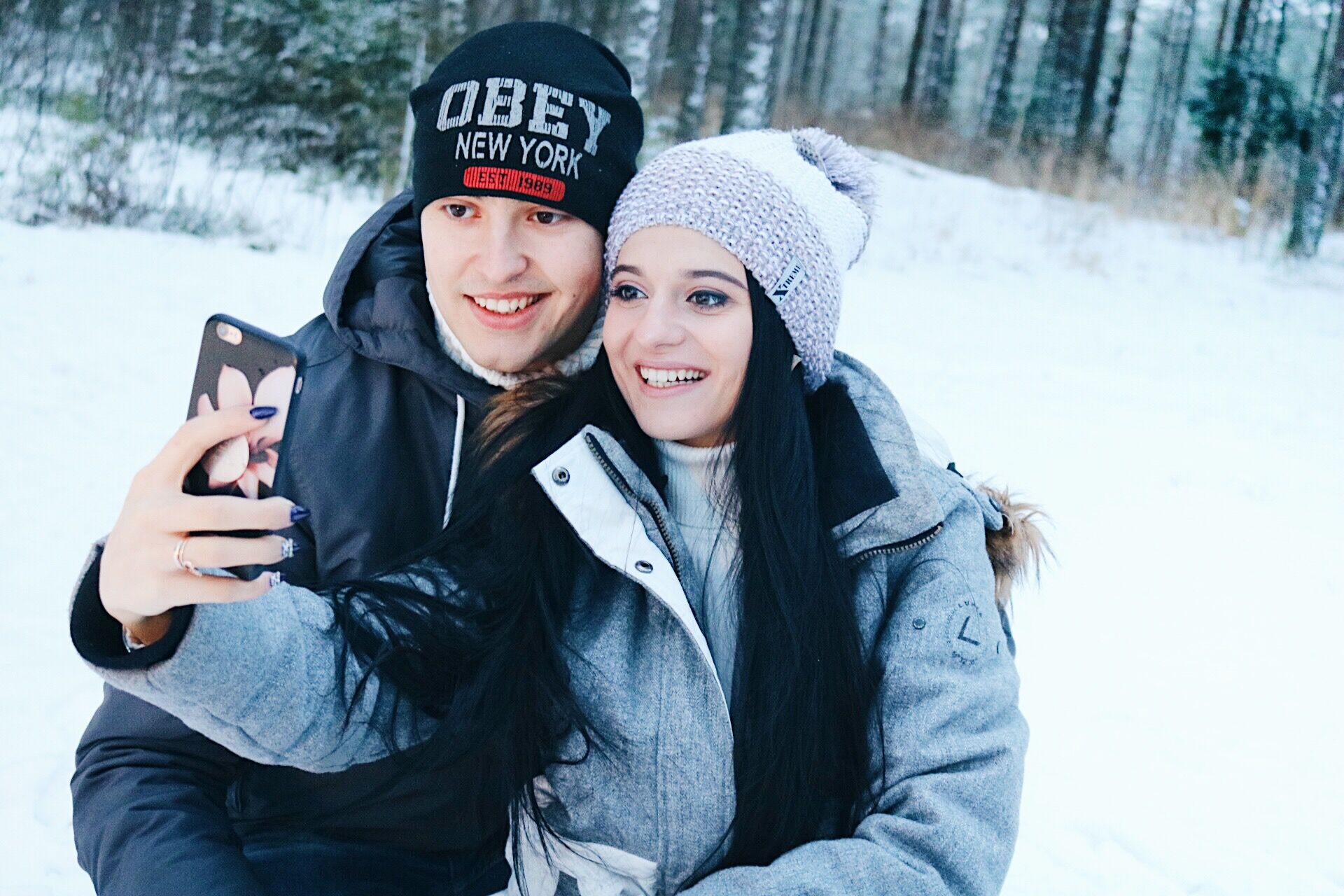 У пошуках щастя: як живеться українській парі на батьківщині Діда Мороза