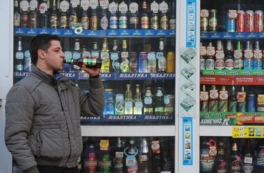Больше пива ночью: в России придумали нелепый метод борьбы с санкциями США