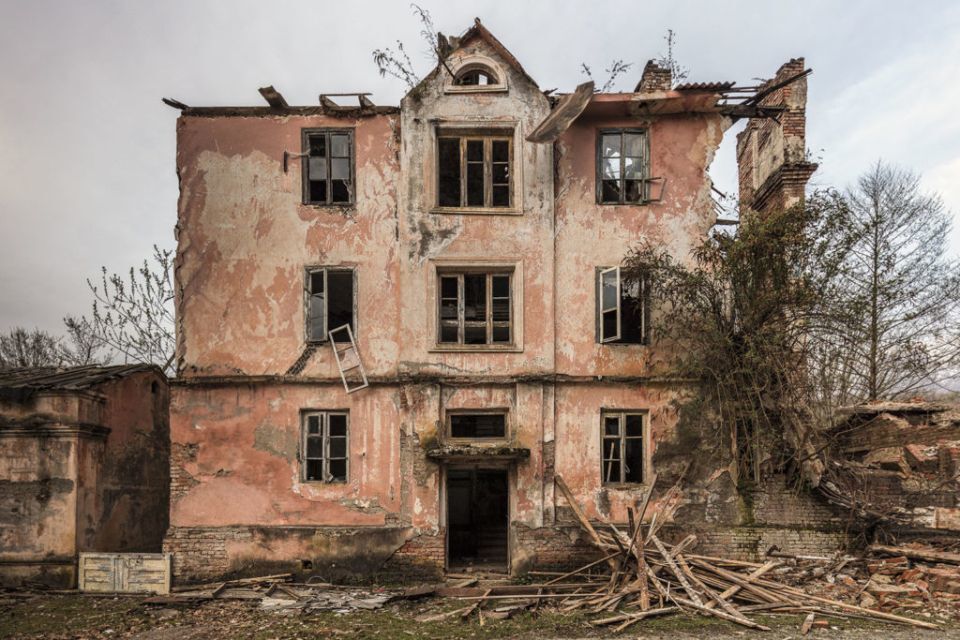 ''Страна-призрак'': как выглядит разрушенная ''русским миром'' Абхазия